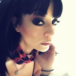 Meet your Posher, Lydia